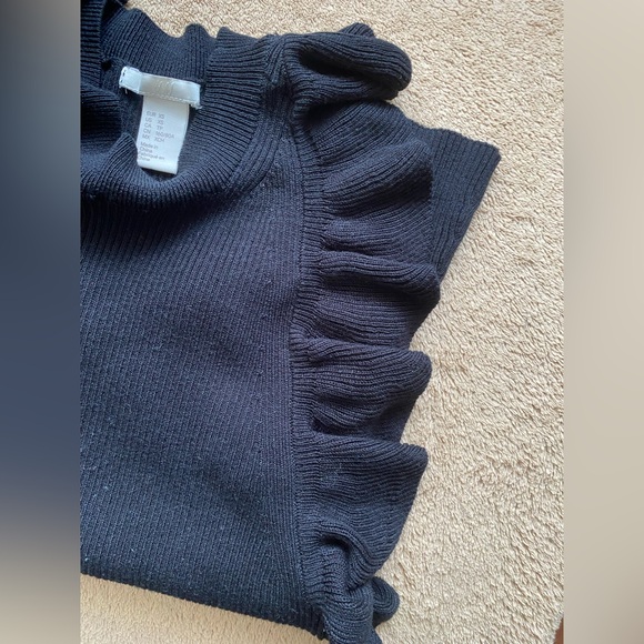 H&M Black Ribbed Racerback Ruffle Tank Top - Size XS - EUC - Picture 5 of 9